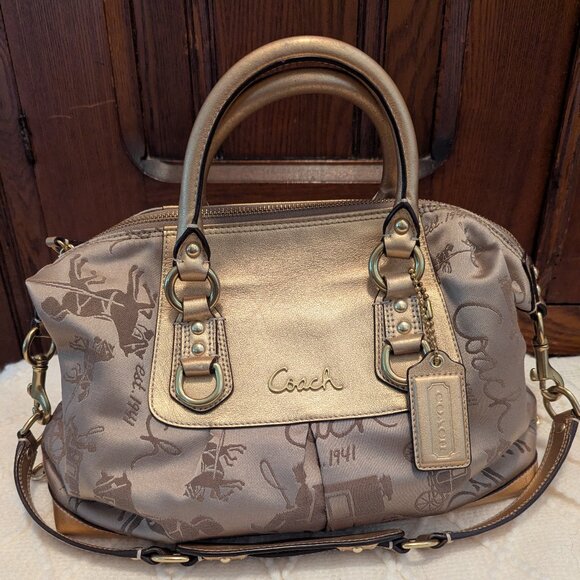 Coach Handbags - Coach Horse & Carriage Ashley Gold/beige Purse F15540